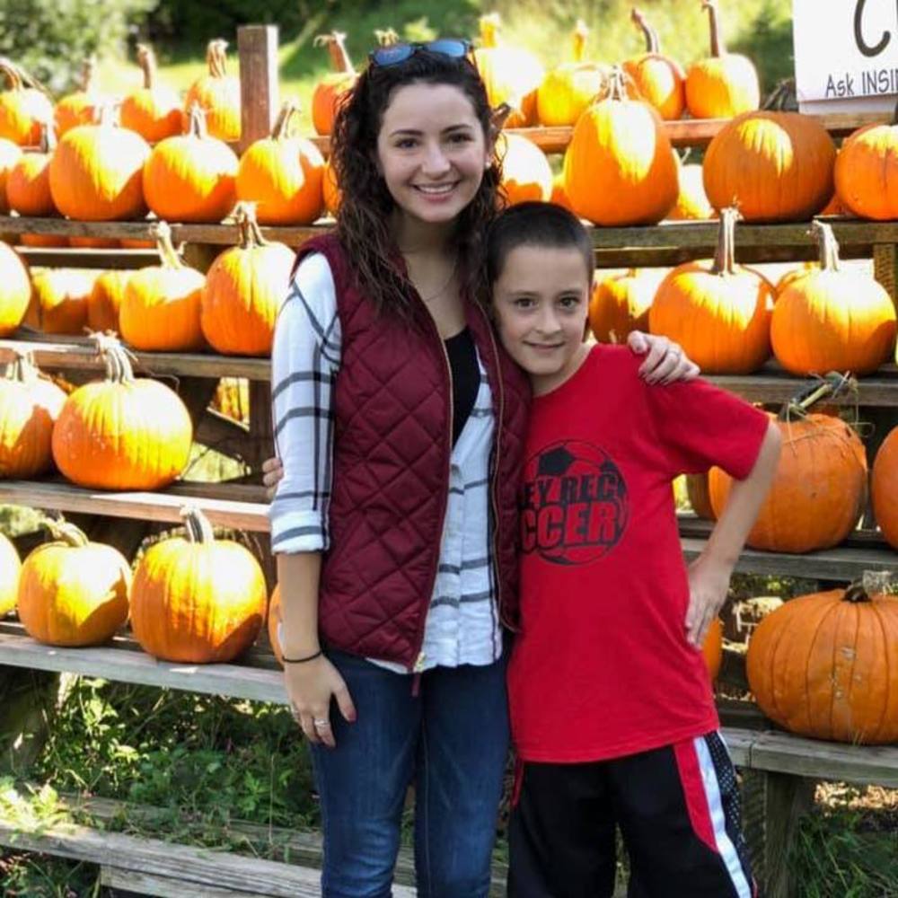 Meet your Posher, Kelly